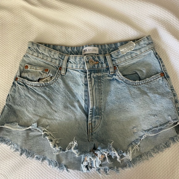 High rise Zara Jean shorts - Picture 3 of 4